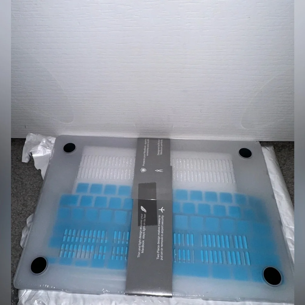 MacBook Pro Case 14in Blue And Gold - Picture 2 of 3